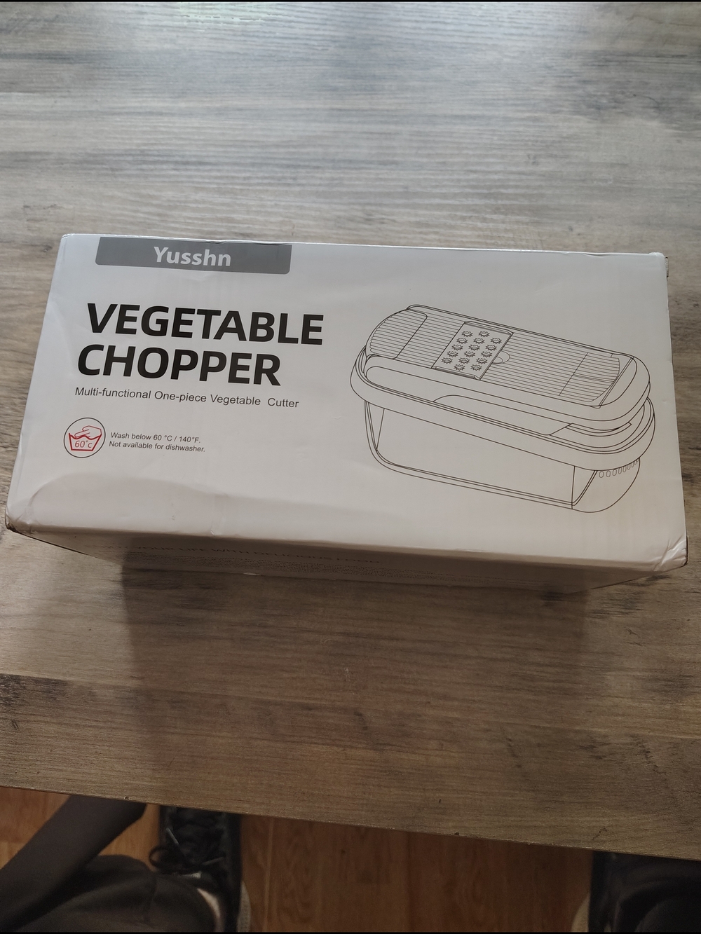 Yusshn 8-in-1 Vegetable Chopper Mandoline Slicer Dicer Grater w/ Container